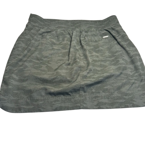 Orvis Green Camo Skort Sz Medium - Picture 2 of 10